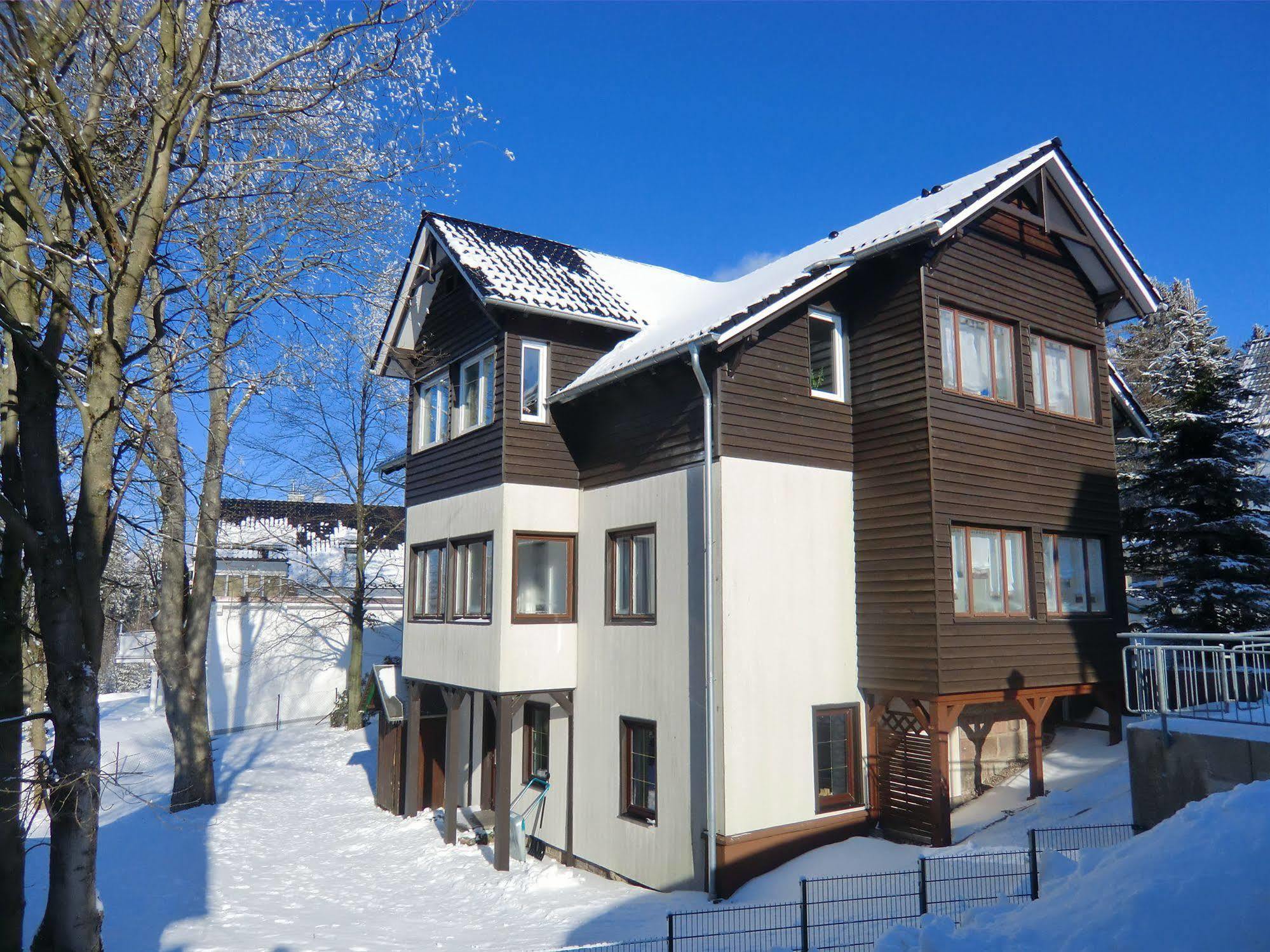 Pension & Ferienwohnung Oberhof 810 M Exterior photo